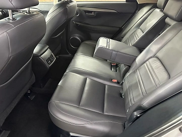 Lexus NX, 2015г, полный привод, вариатор