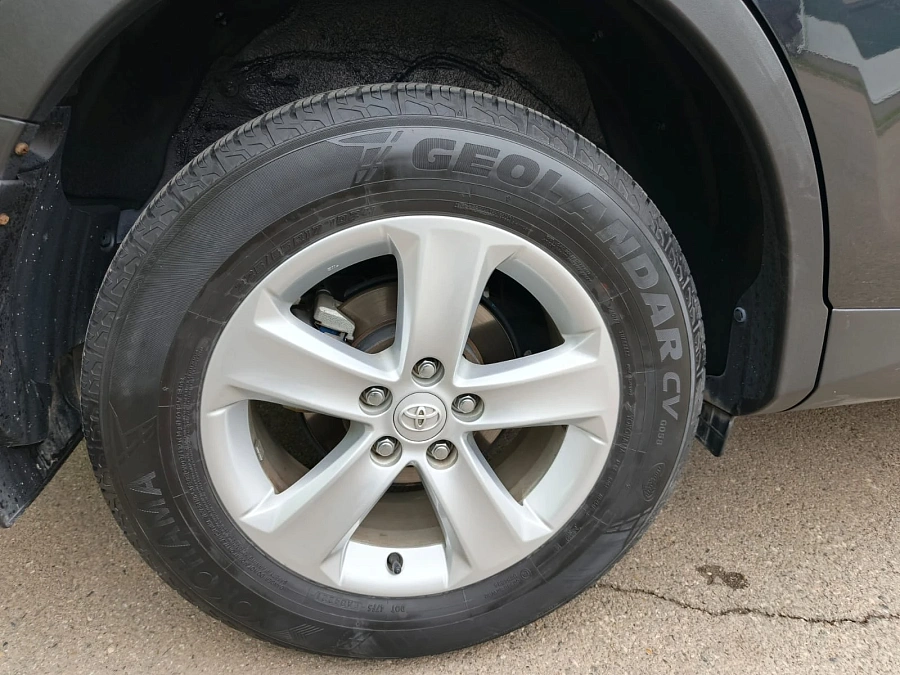 Toyota RAV4, 2014г., полный привод, вариатор