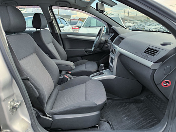 Opel , 2011г., передний привод, автомат