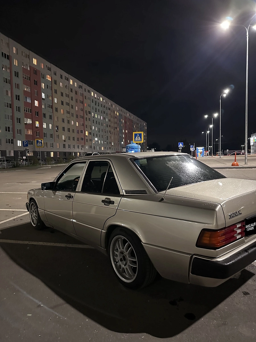 Mercedes-Benz 190 (W201), 1989г., задний привод, автомат