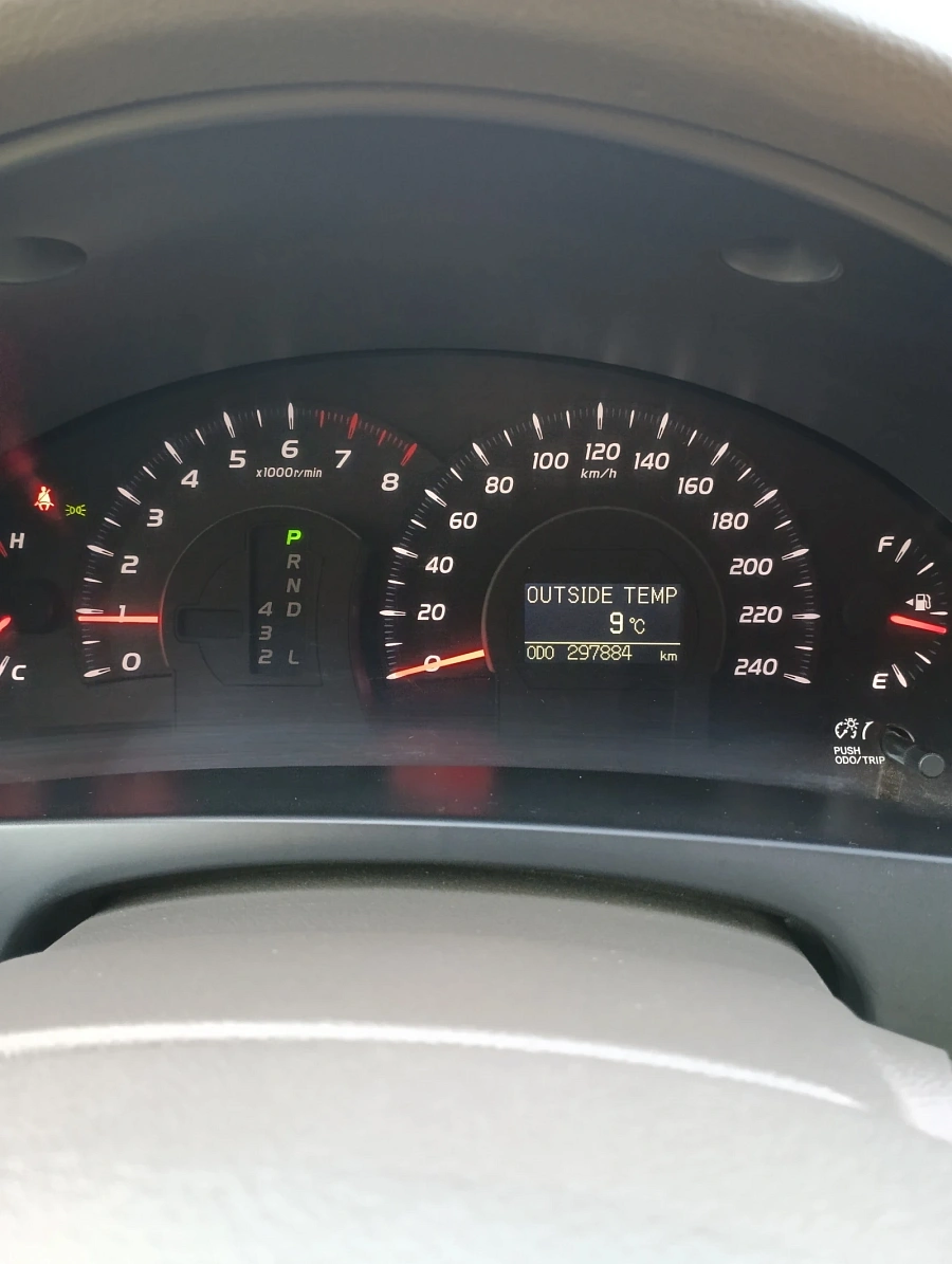 Toyota Camry, 2006г., передний привод, автомат