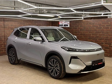 Geely Galaxy Starship 7, 2025г, передний привод, робот