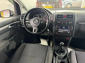 Volkswagen Touran, 2011г., передний привод, механика