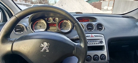 Peugeot 408, 2014г, передний привод, механика