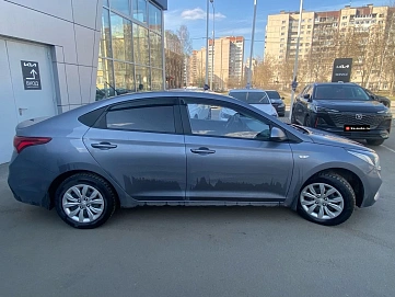 Hyundai Solaris, 2017г, передний привод, автомат