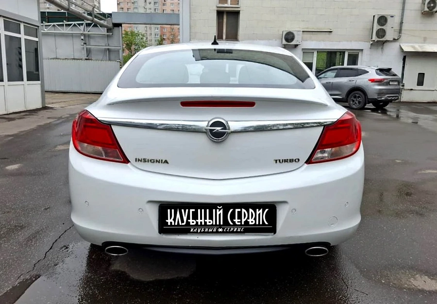 Opel Insignia, 2012г., передний привод, автомат