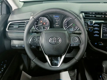 Toyota Camry, 2019г, передний привод, автомат