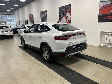 Renault Arkana, 2019г, передний привод, вариатор