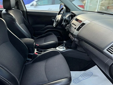 Peugeot 4007, 2011г, полный привод, вариатор