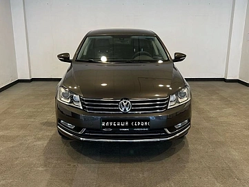 Volkswagen Passat, 2012г, передний привод, автомат