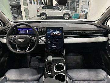 Geely Atlas, 2024г, полный привод, автомат