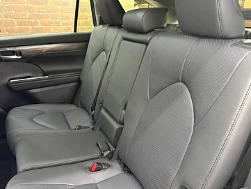 Toyota Highlander, 2025г., полный привод, автомат