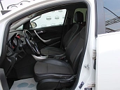 Opel Astra, 2011г., передний привод, автомат