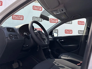 Volkswagen Polo, 2019г., передний привод, автомат