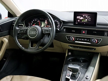 Audi A5, 2019г, передний привод, робот