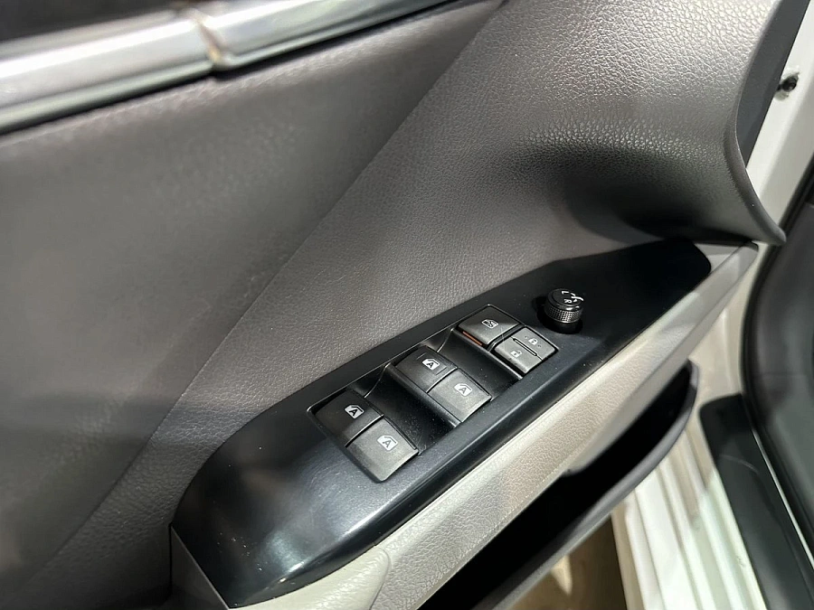 Toyota Camry, 2020г., передний привод, автомат