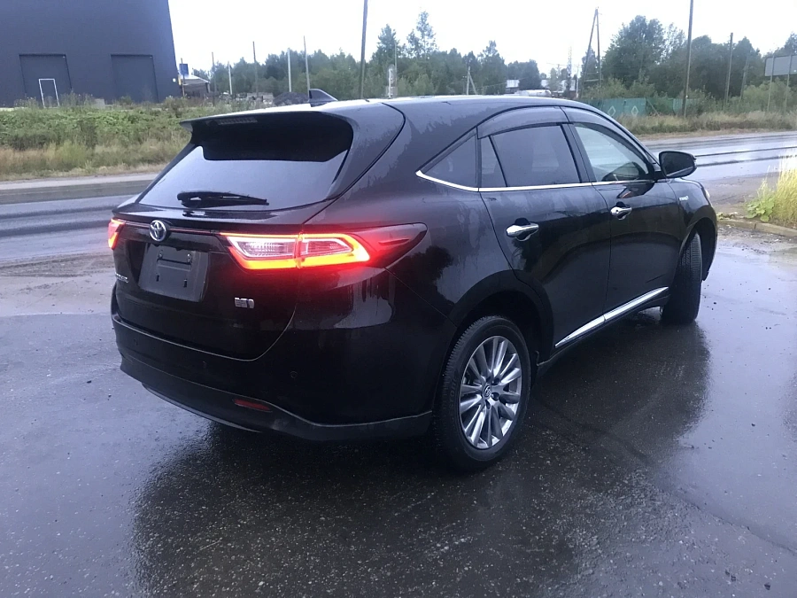 Toyota Harrier, 2019г., полный привод, вариатор