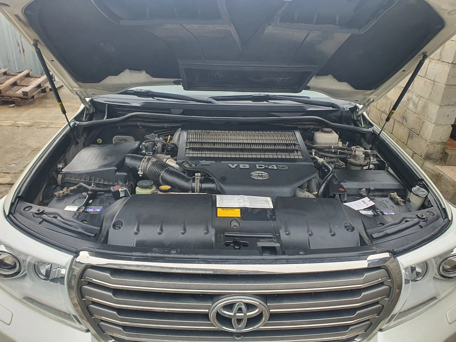 Toyota Land Cruiser, 2012г., полный привод, автомат