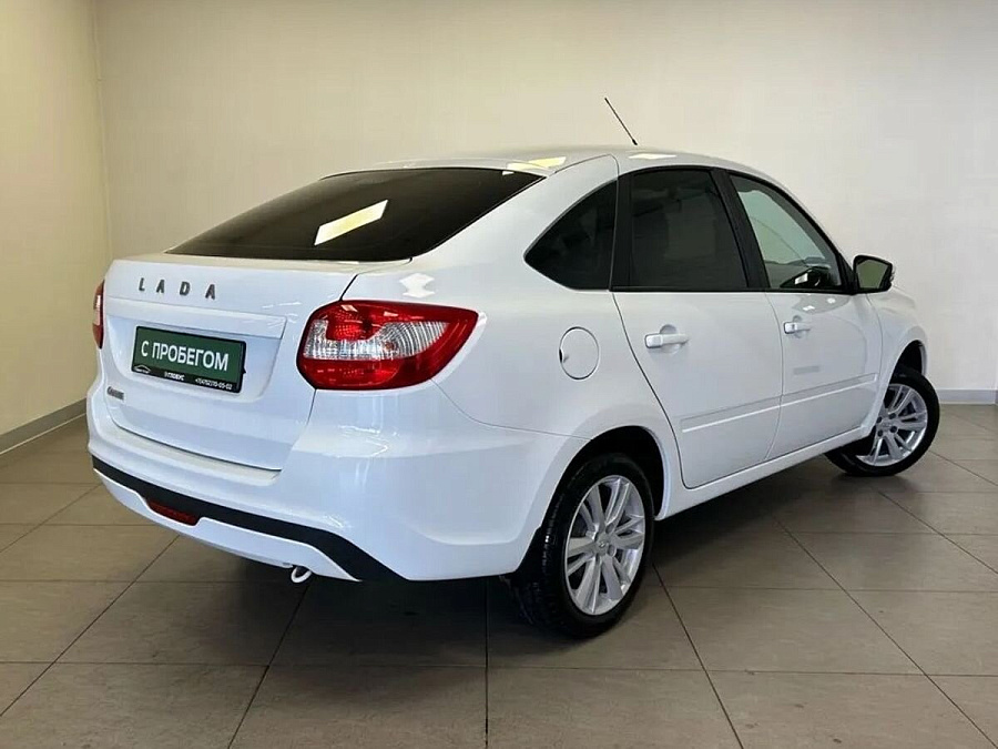 Lada (ВАЗ) , 2022г., передний привод, механика