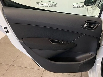 Peugeot 308, 2012г, передний привод, автомат