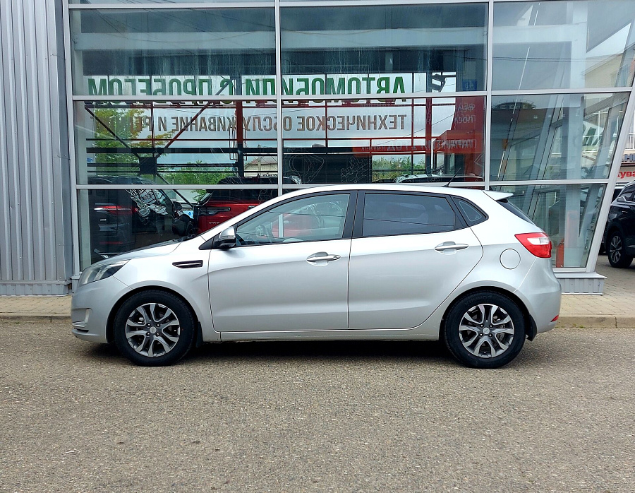 Kia Rio, 2013г., передний привод, механика