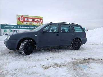 Volkswagen Golf, 1999г, передний привод, механика