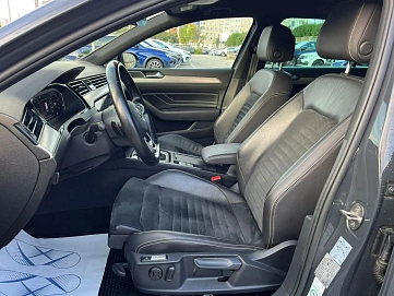 Volkswagen Passat, 2019г, полный привод, робот