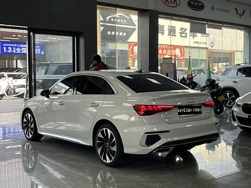 Audi A3, 2022г, передний привод, автомат