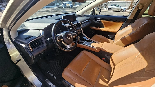 Lexus RX, 2021г, полный привод, автомат