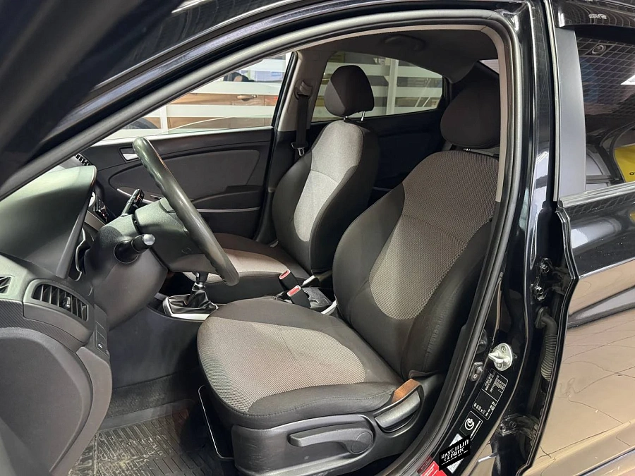 Hyundai Solaris, 2013г., передний привод, механика