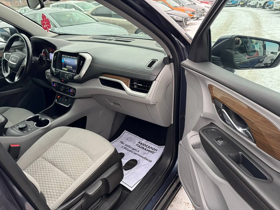 GMC Terrain, 2018г., передний привод, автомат