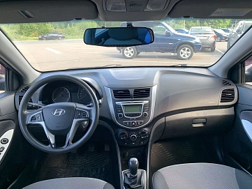 Hyundai Solaris, 2013г., передний привод, механика