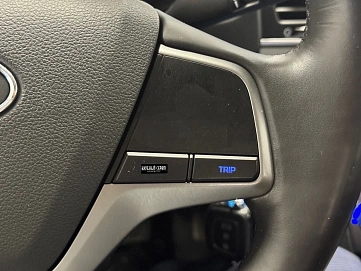 Hyundai Elantra, 2016г, передний привод, автомат