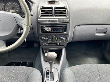 Hyundai , 2008г., передний привод, автомат