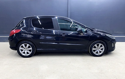 Peugeot 308, 2008г, передний привод, механика