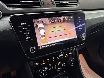 Skoda Superb, 2022г, передний привод, робот