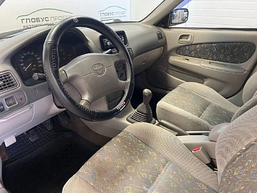 Toyota Corolla, 1998г, передний привод, механика
