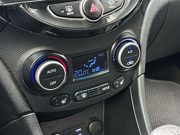 Hyundai Solaris, 2015г, передний привод, механика