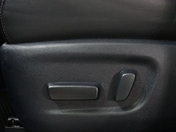 Toyota Harrier, 2016г, передний привод, вариатор