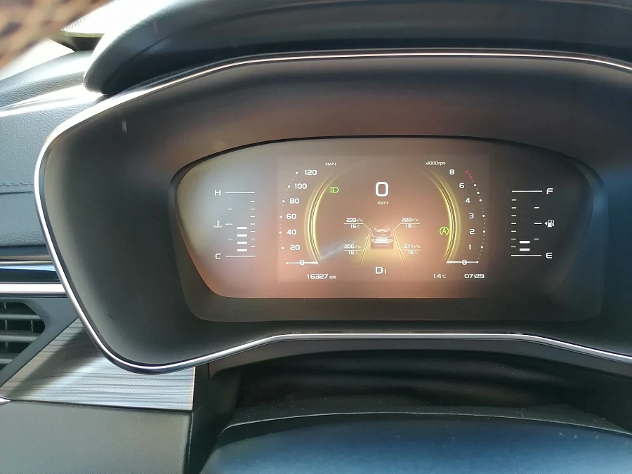 Geely Atlas Pro, 2023г., полный привод, робот