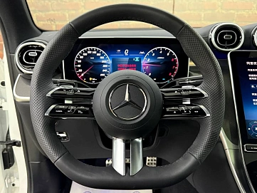 Mercedes-Benz , 2025г.