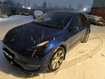Tesla Model Y, 2021г, полный привод, автомат