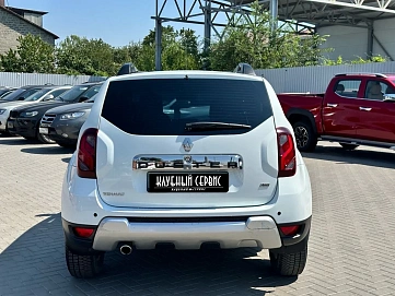 Renault Duster, 2015г, полный привод, автомат