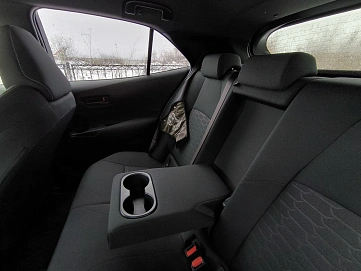 Toyota Corolla, 2018г, передний привод, вариатор