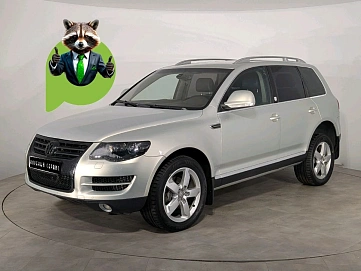 Volkswagen Touareg, 2009г, полный привод, автомат