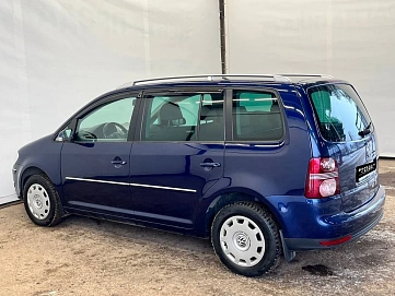 Volkswagen Touran, 2007г, передний привод, робот