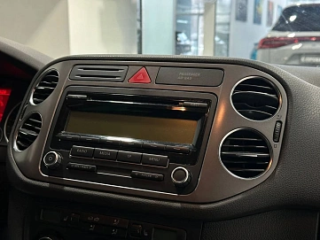 Volkswagen Tiguan, 2009г, полный привод, автомат