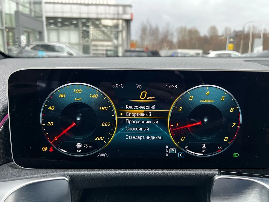 Mercedes-Benz GLB, 2020г., передний привод, робот