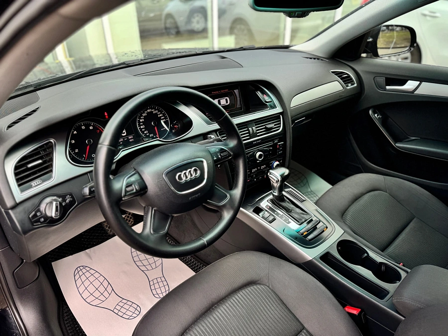 Audi A4, 2012г., передний привод, вариатор