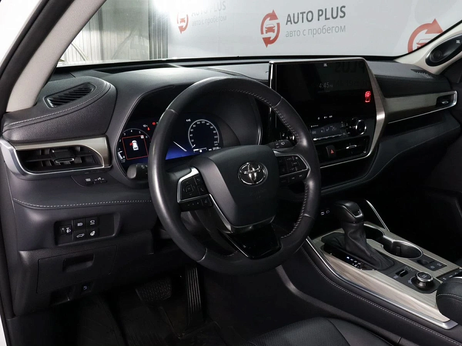 Toyota Highlander, 2025г., полный привод, автомат